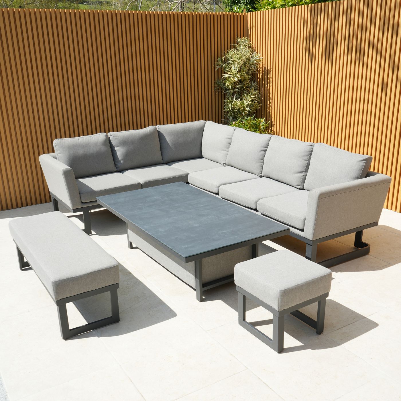 Como Rectangular Outdoor Fabric Casual Dining Set