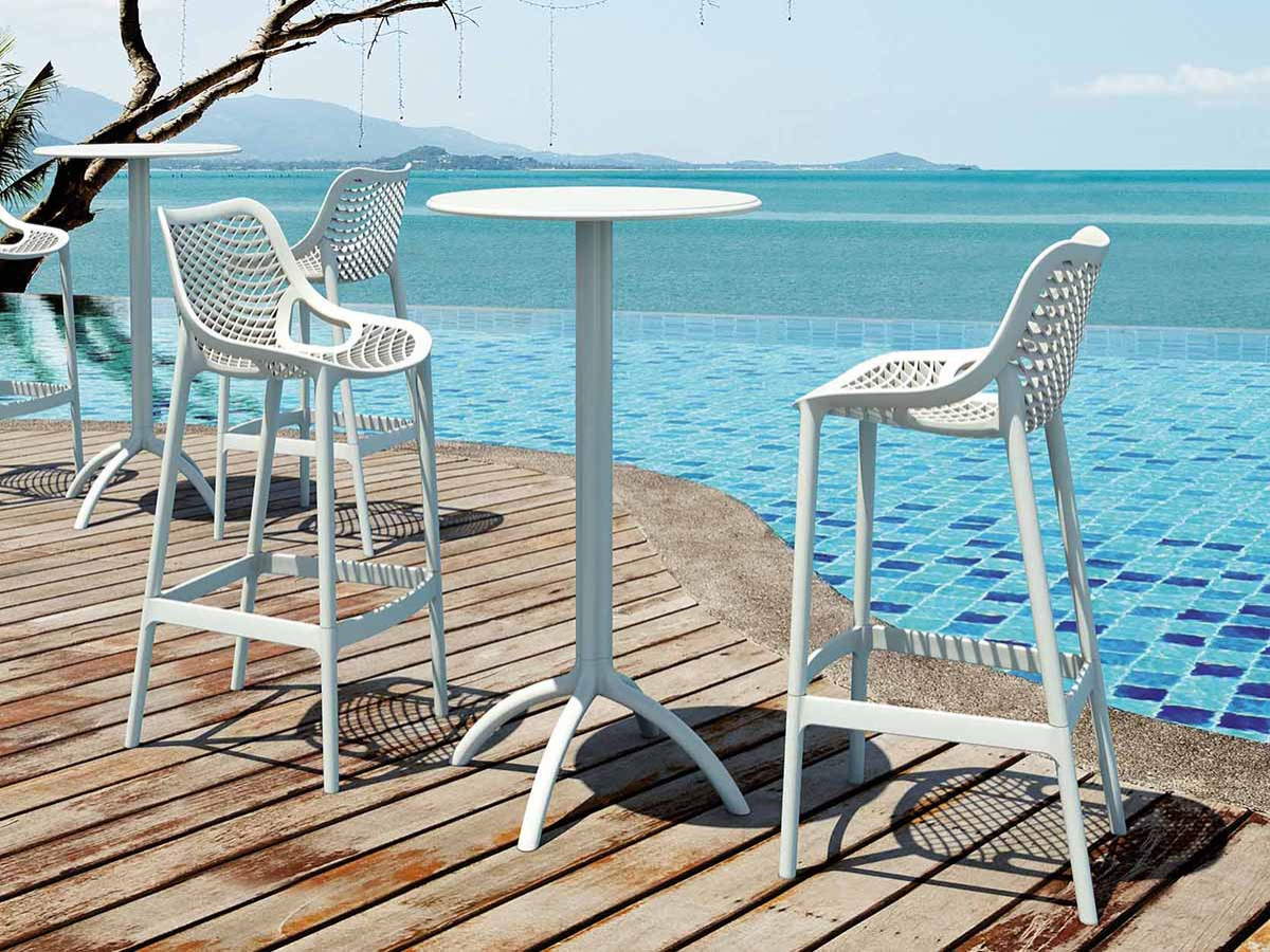2 Air Bar 75 Stools and Octopus Bar Table Set in White