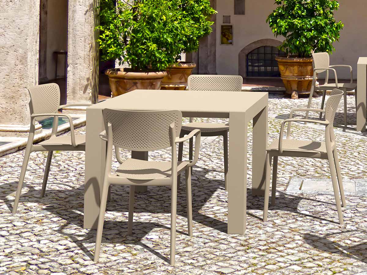 4 Loft Chairs and Vegas Table Set in Taupe