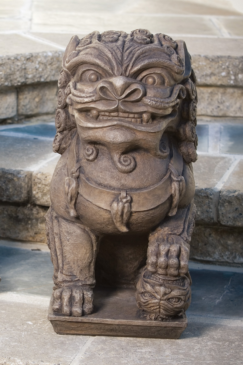 Large Foo Dog Left
