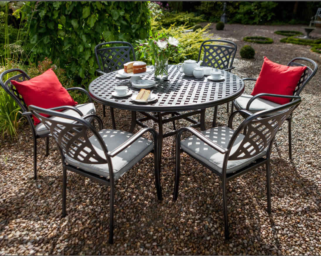 Hartman Berkeley 6 Seat Round Set in Black