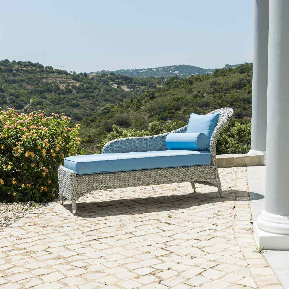 Alexander Rose Classic Chaise Lounge With Pillow