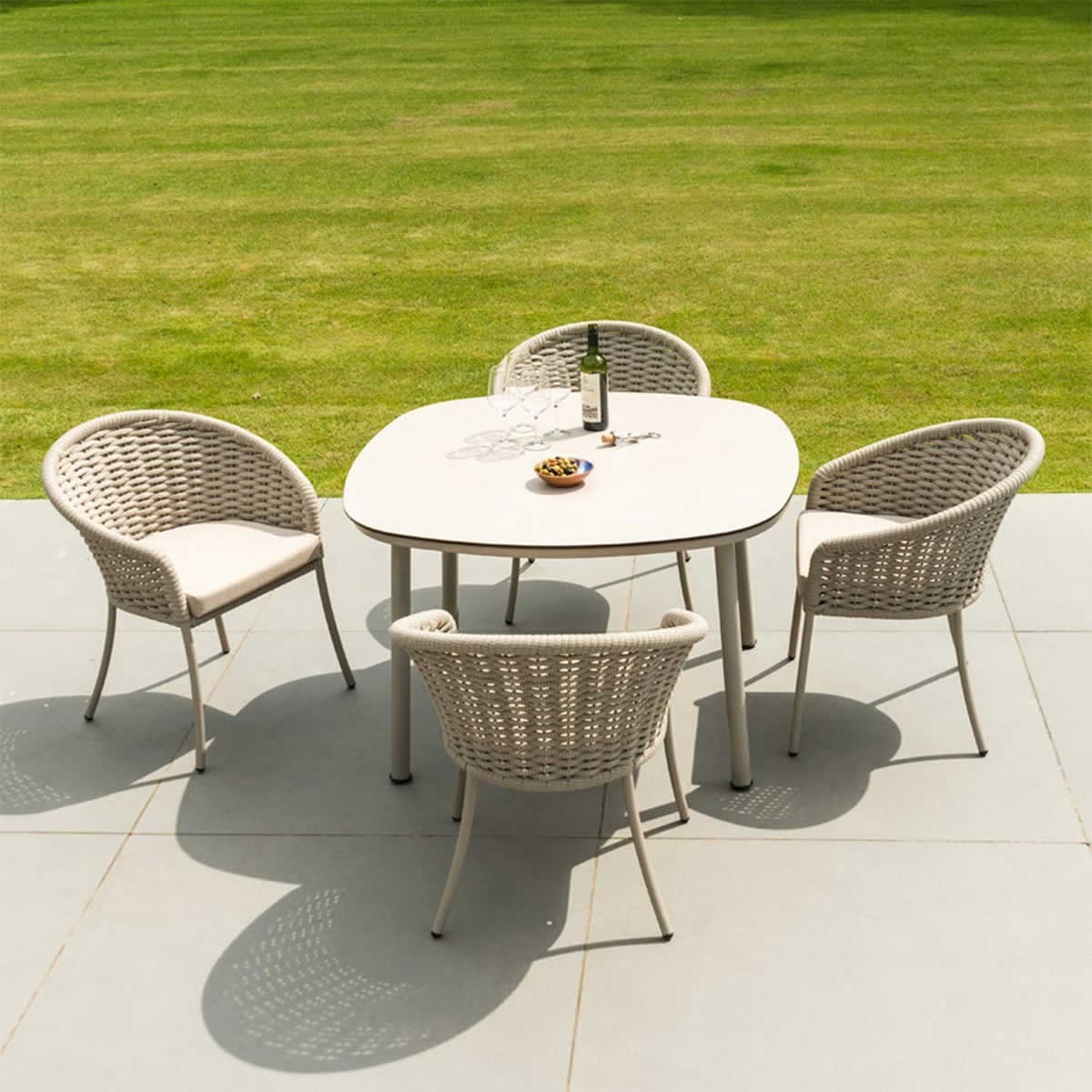 Alexander Rose Cordial 4 Seater Set in Oatmeal