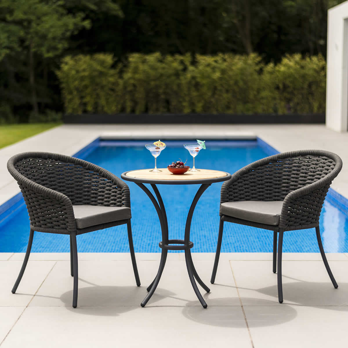 Alexander Rose Cordial Rope Bistro Set in Grey