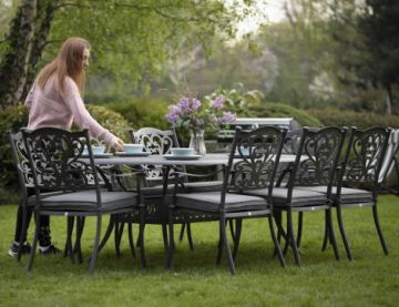 Hampshire 8 Seater Oval Cast Aluminium Set in Grey 