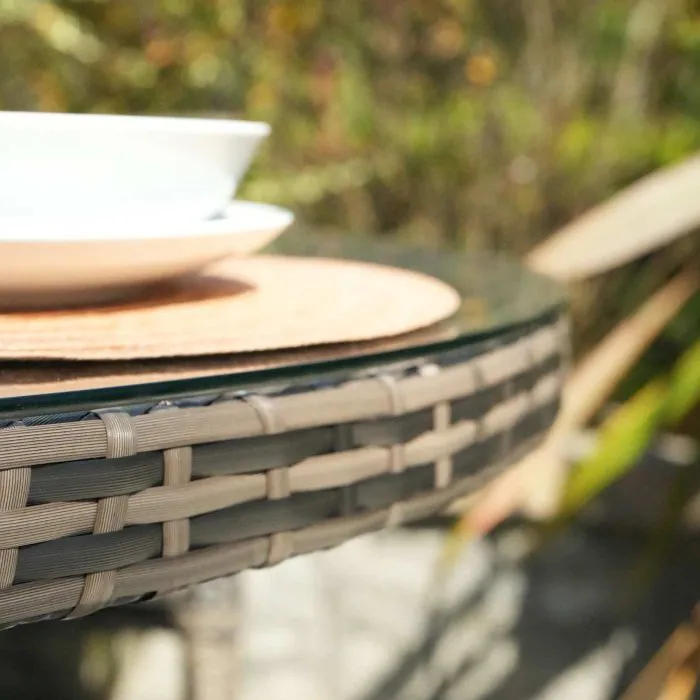 Cairo 8 Seat Oval Set with Stacking Chairs