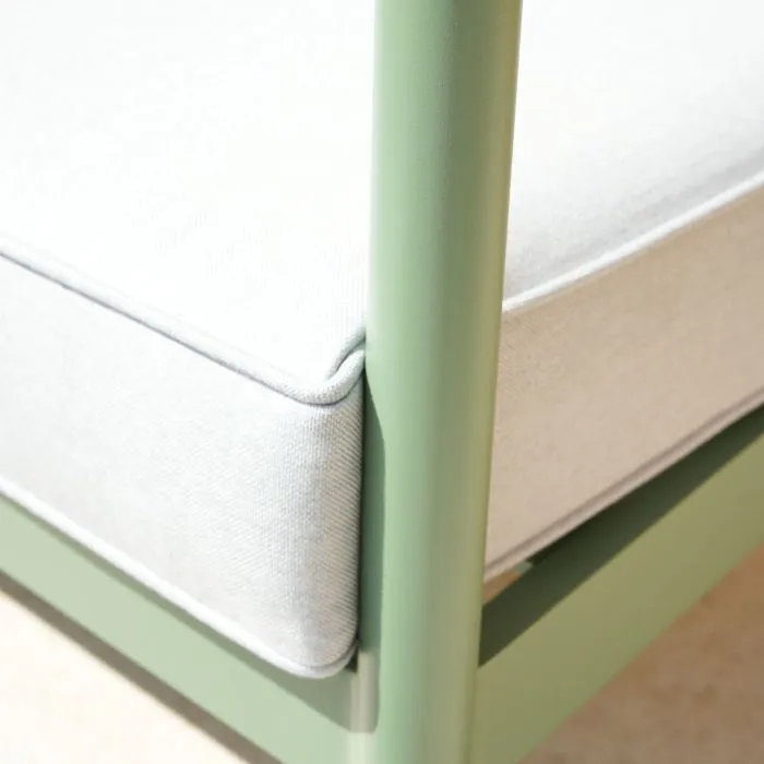 Emerald Lounge Set Chair Leg