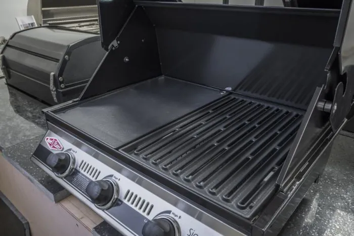 Signature S3000 Built In 3 Burner Barbecue – BeefEater
