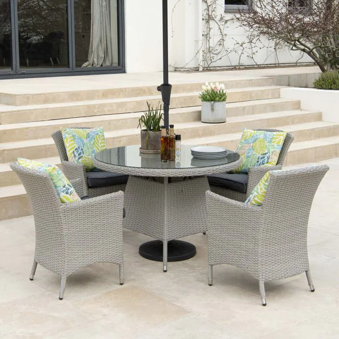 Alexander Rose Cloud 4 Seat Round Bistro Set