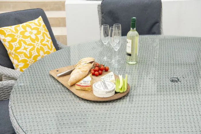 Alexander Rose Cloud 4 Seat Round Bistro Set