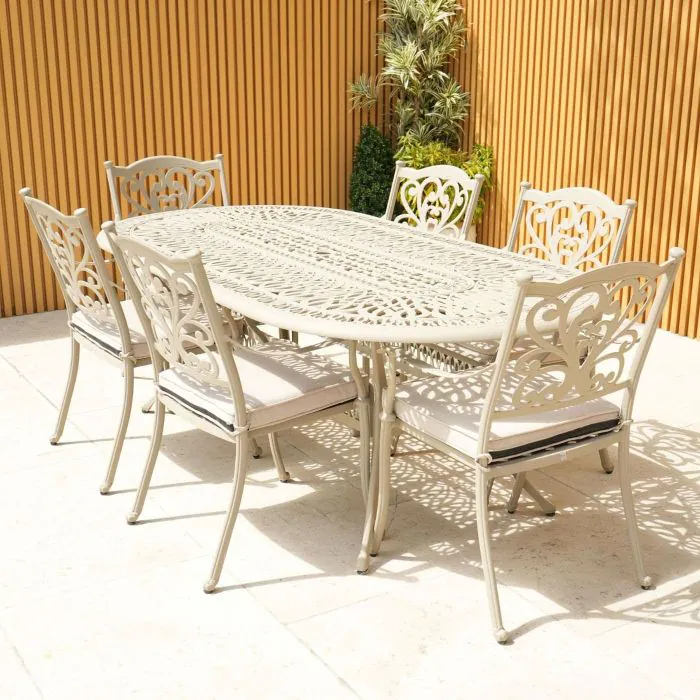 Capri Hampshire 6 Seat Oval Set in Sahara