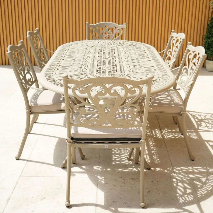 Capri Hampshire 6 Seat Oval Set in Sahara
