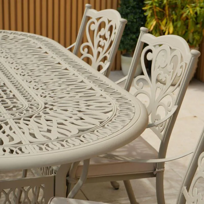 Capri Hampshire 6 Seat Oval Set in Sahara