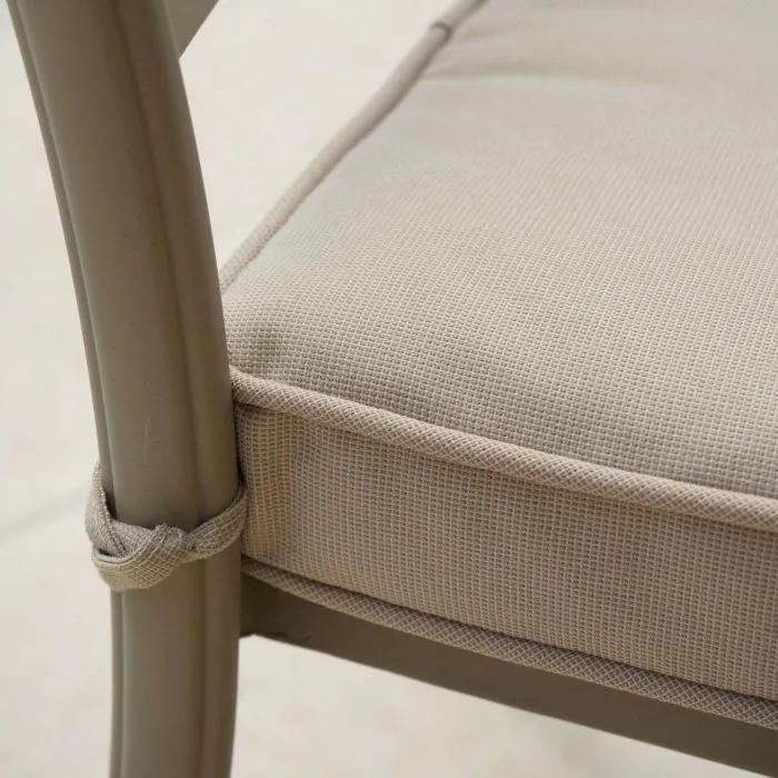 Hampshire 8 Seater Oval Cast Aluminium Set in Sahara