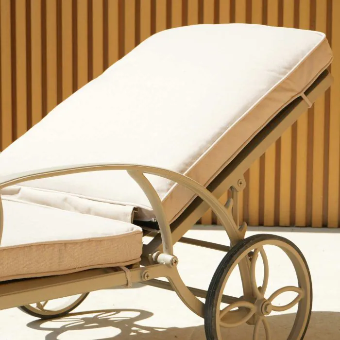 Sapphire Sun Lounger in Sahara