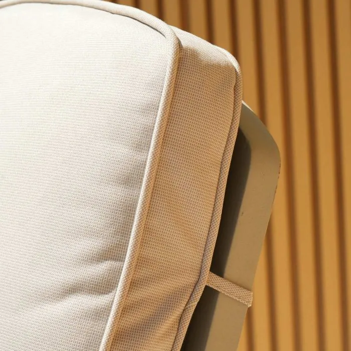 Sapphire Sun Lounger in Sahara