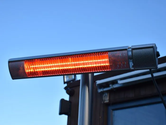 Gemini Heatwave IP65 Heater with Pole and Base – 2000 Watt