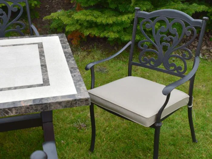 Killiney 6 Seat Rectangular Set with Hampshire Chairs