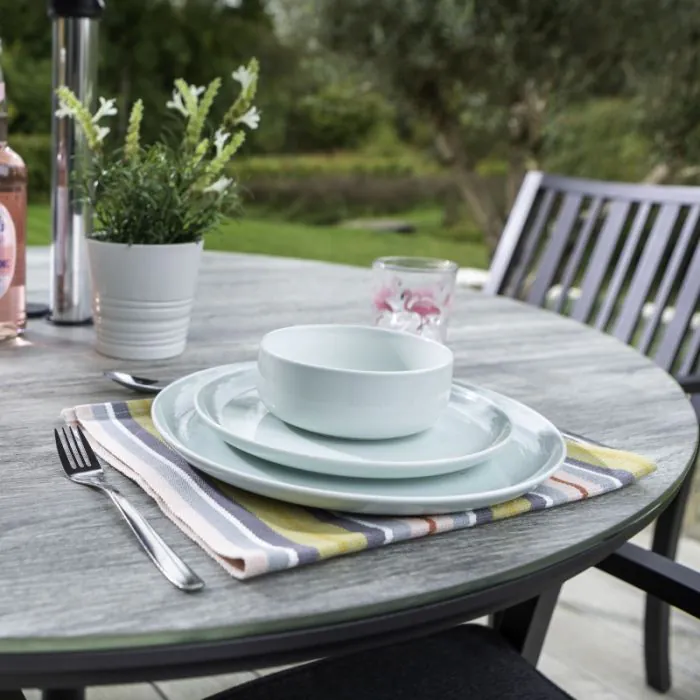 Titan 4 Seat Round Set with Parasol and Base
