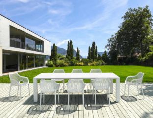 8 Seat White Garden Set