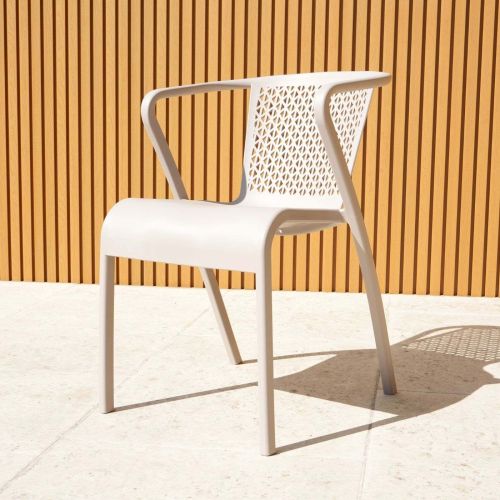 Tuga Chair - Turtle Dove