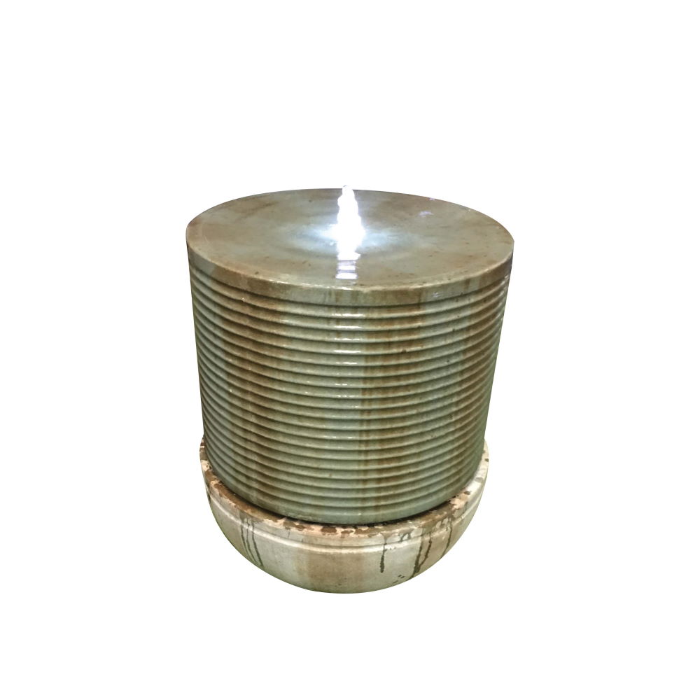 Madison Ribbed Fountain