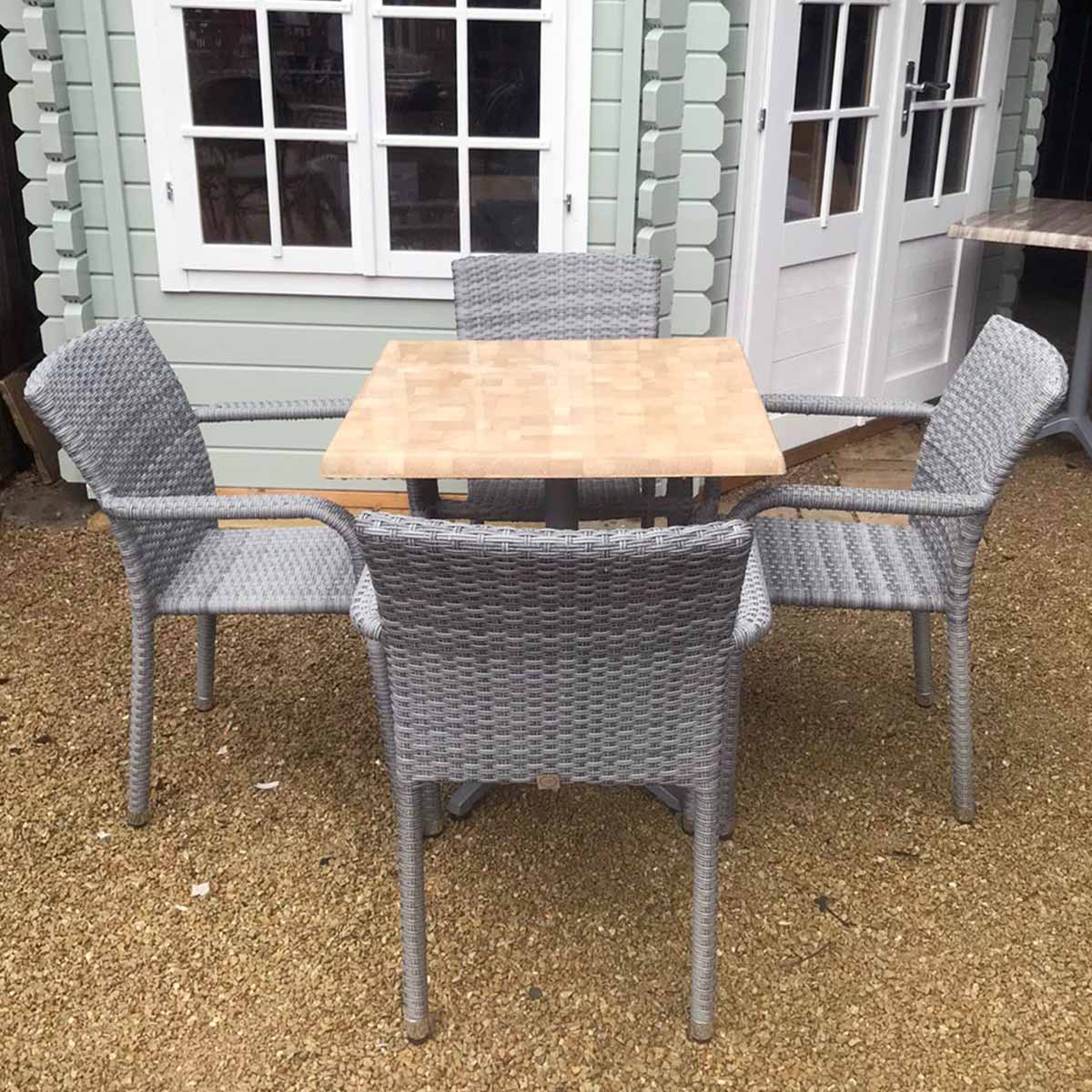 Georgia Table with 4 Oliveira Grey Chair