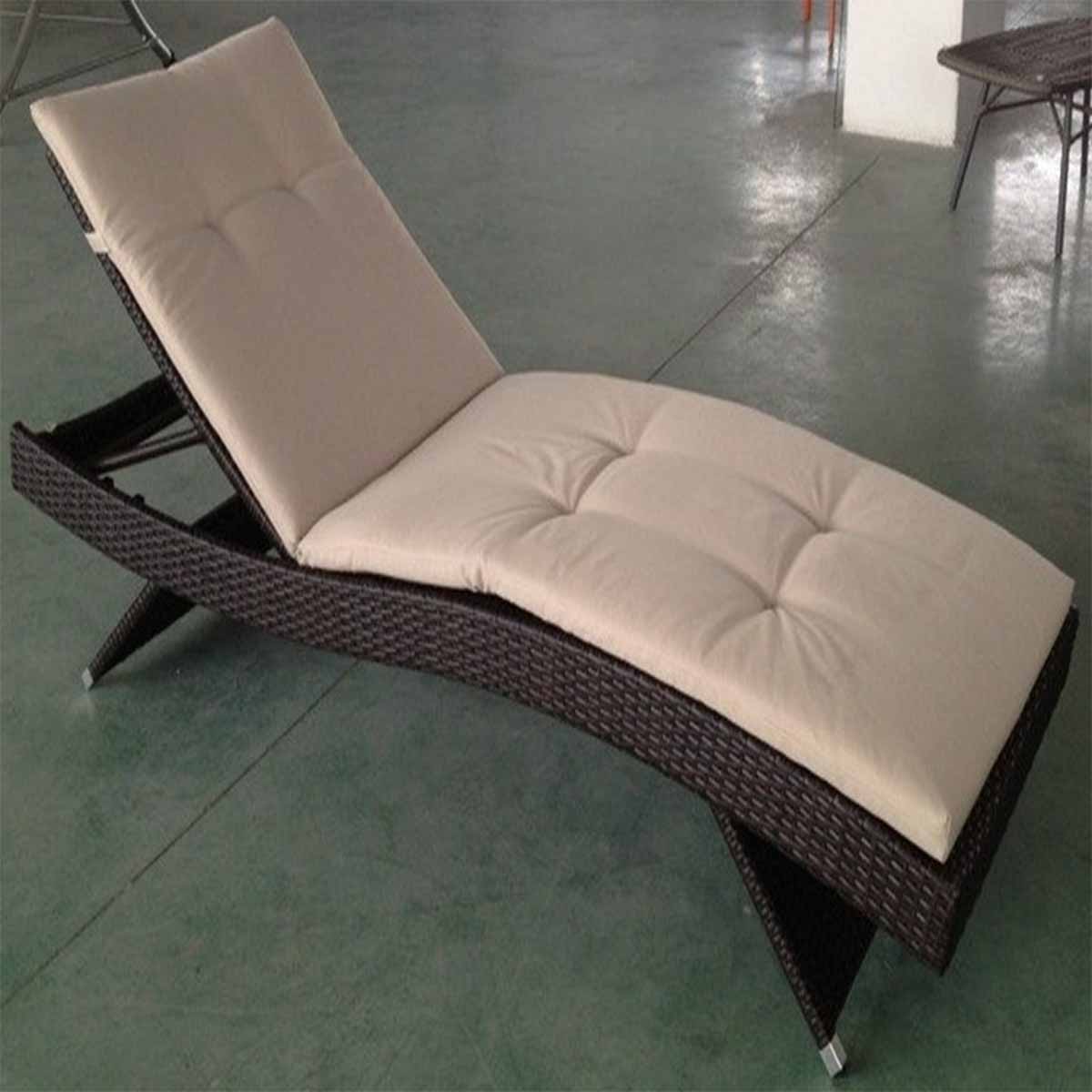 Prague Rattan Sunlounger