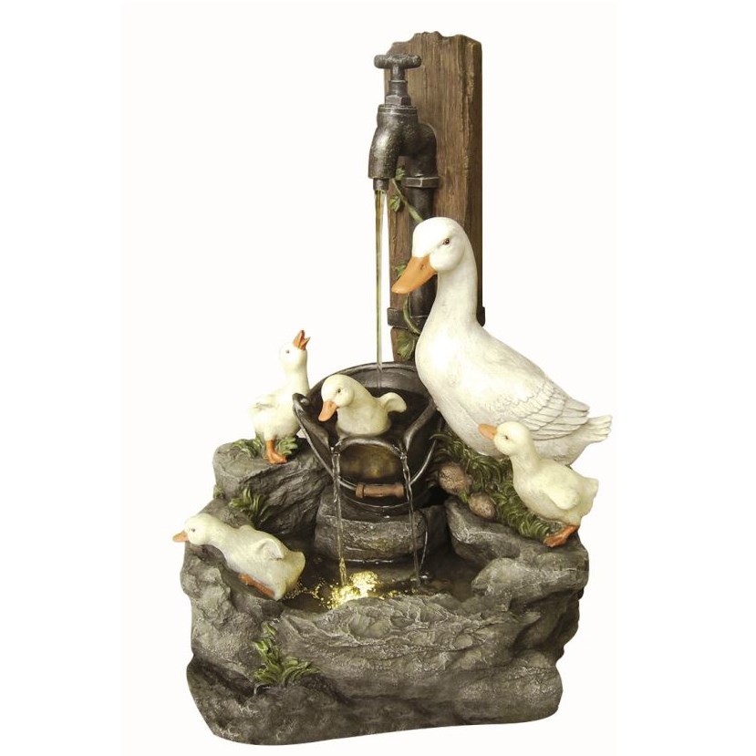 Solar Duck Family at Tap