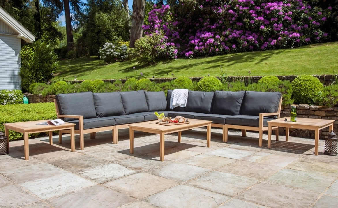 Alexander Rose Large Roble Wooden Corner Set