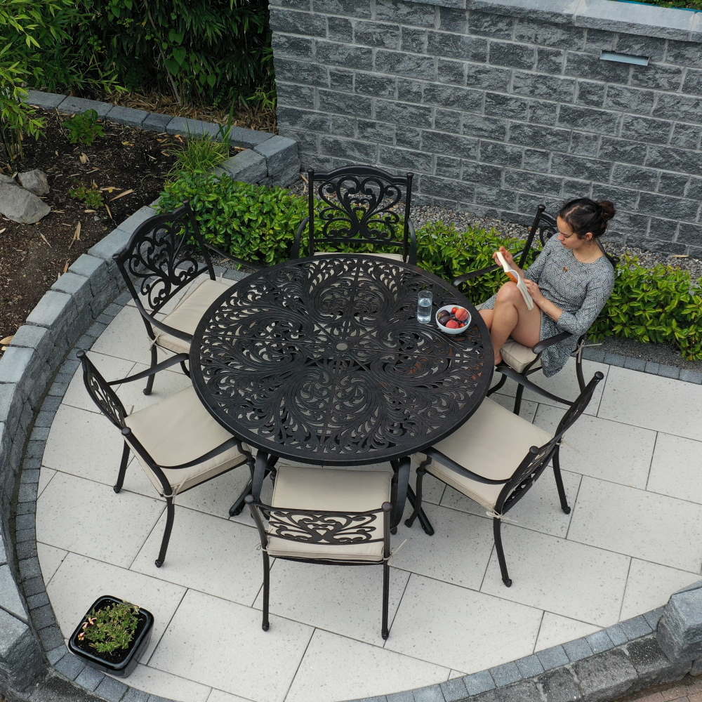 Hampshire 6 Seater Round Cast Aluminium Set in Bronze