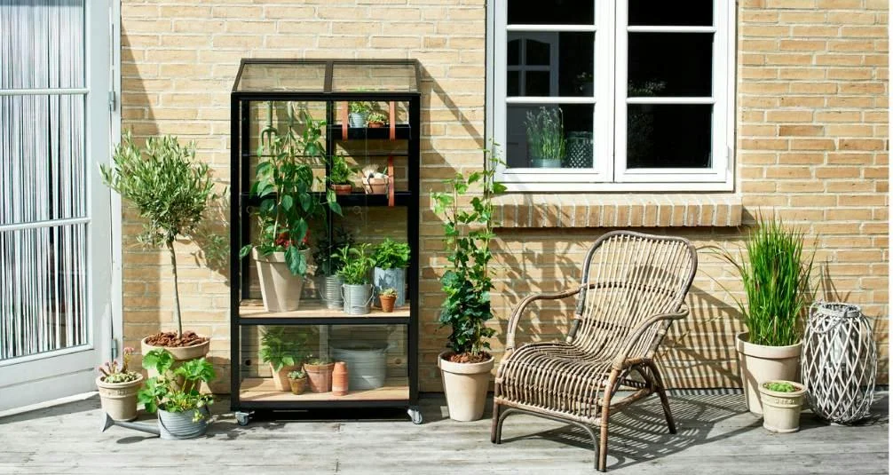Greenhouses - Extend your Harvest - Small Greenhouse
