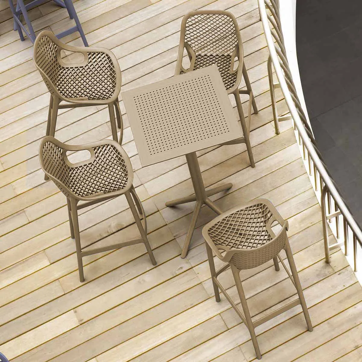 sky bar table