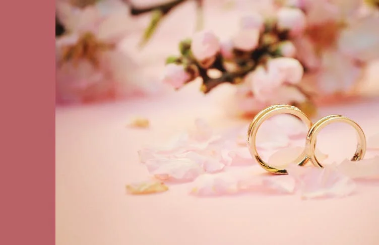Wedding rings on tables