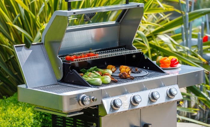 Gas BBQ Range at Outdoor Living