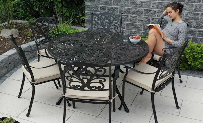 Outdoor Living Cast aluminium Furniture